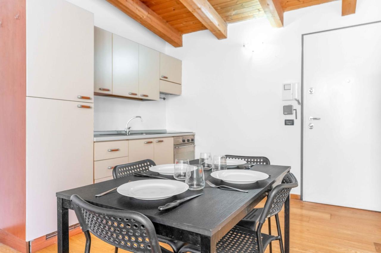 Mo37 Loreto- Duomo - Chic Apartment Milano Ngoại thất bức ảnh